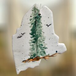 Evergree-Tree-on-Coast-Maine-State-Ceramic-Ornament_Christmas_Vacation_Shop_Bar_Harbor_Maine
