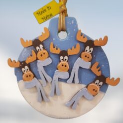 Moose-Family-of-Five-Winter-Snow-Personalized-Wood-Ornament_Christmas_Vacation_Shop_Bar_Harbor_Maine