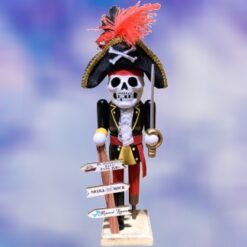 Shiver-Me-Timbers-Skull-Captain-Wood-Nutcracker_Christmas_Vacation_Shop_Bar_Harbor_Maine